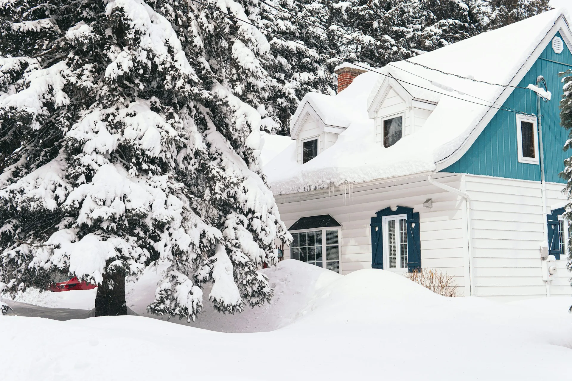 Salem’s Last Call for Roof Repairs: Why November Is Your Final Pre-Winter Window